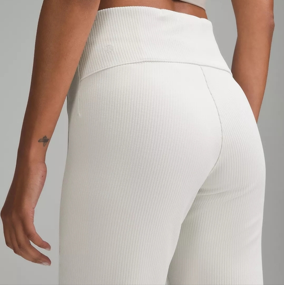 Lululemon Ribbed Softstreme Flared Pant *BONE 33" Size 0